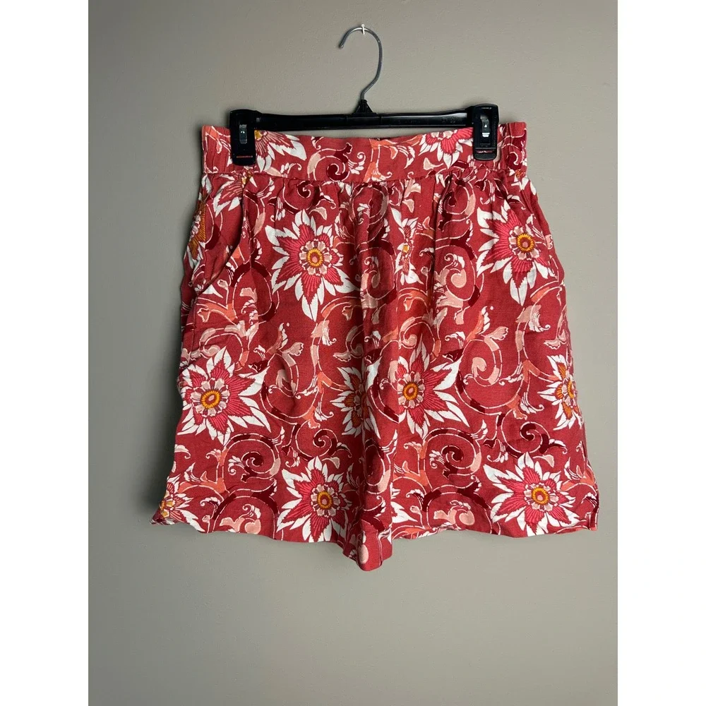 Ann Taylor LOFT Red Pink Floral Medallion Print Shorts Elastic Waist Pockets S